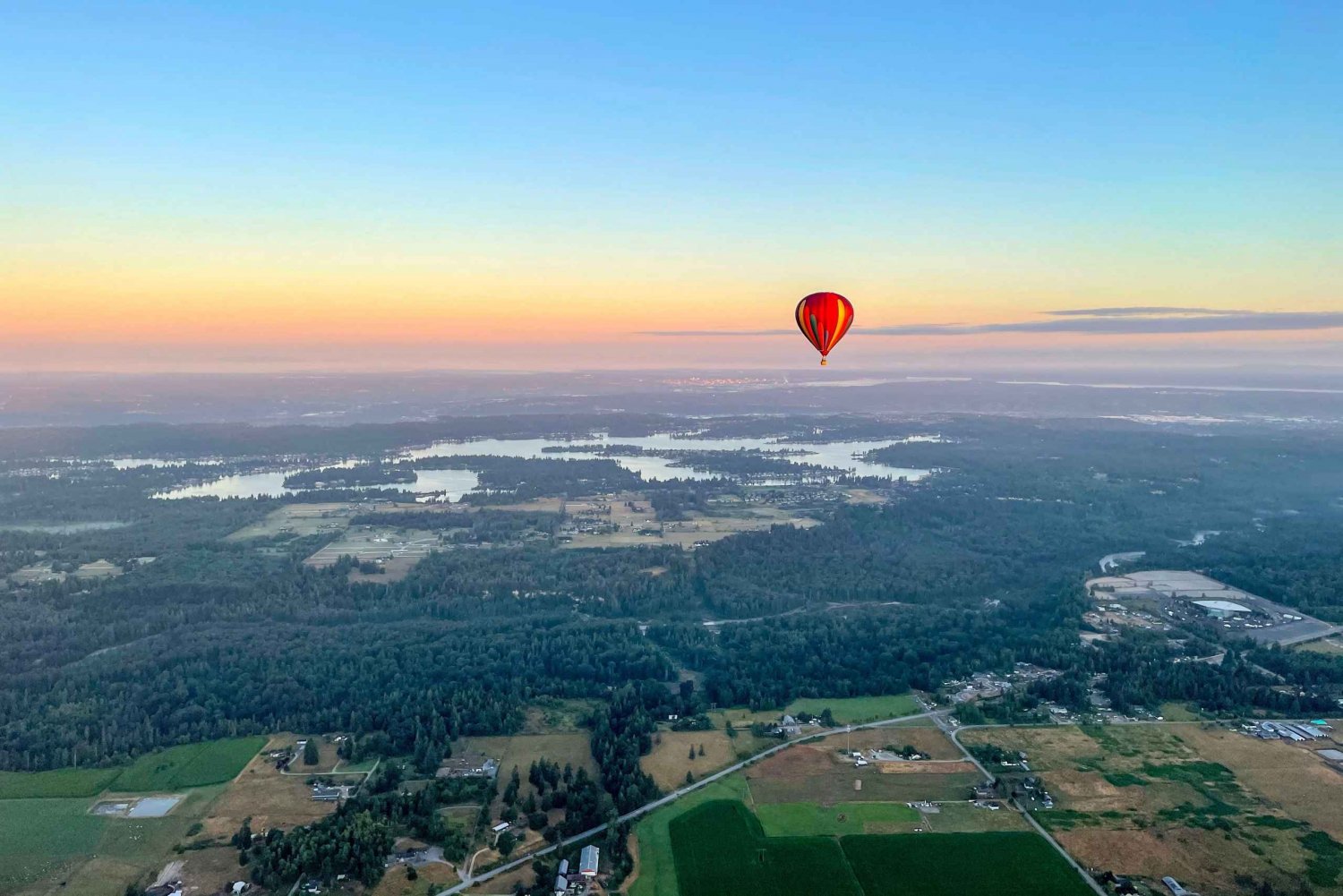 Seattle: Mt. Rainier Sunrise Hot Air Balloon Ride