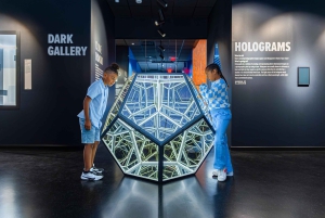 Seattle: Museum of Illusions Entry Ticket