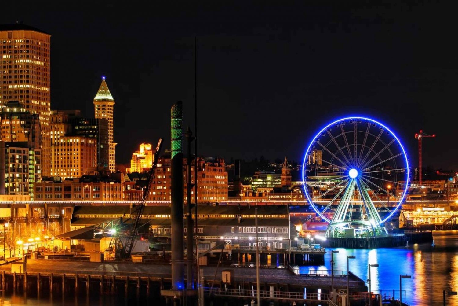 Seattle: Night Walking Tour with Space Needle