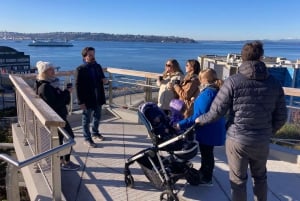 Seattle: Pike Place Market Tasting Tour with Art & Music