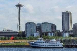 Seattle: Small Group Tour W/Space Needle, Boat & Underground