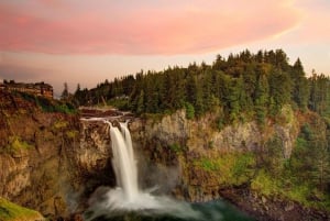 Seattle/Tukwila: Snoqualmie Falls and Leavenworth Day Trip