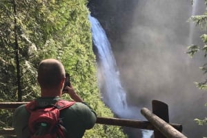 Seattle: Waterfall Wonderland Hike in Wallace Falls Park