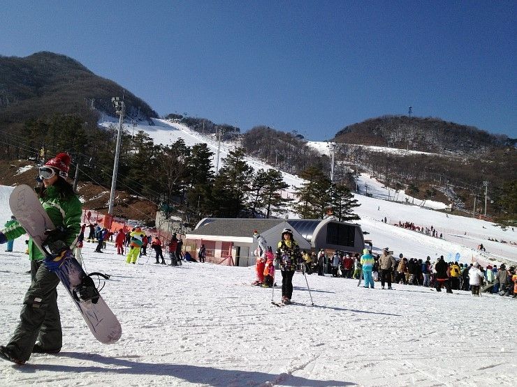 Lifts going up at Jisan