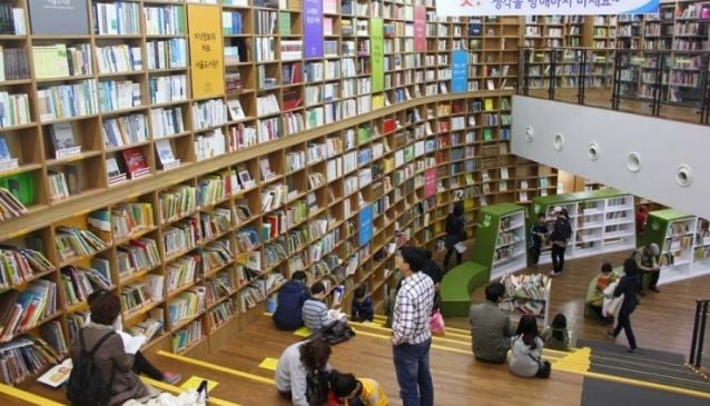 Seoul Metropolitan Library, City Hall