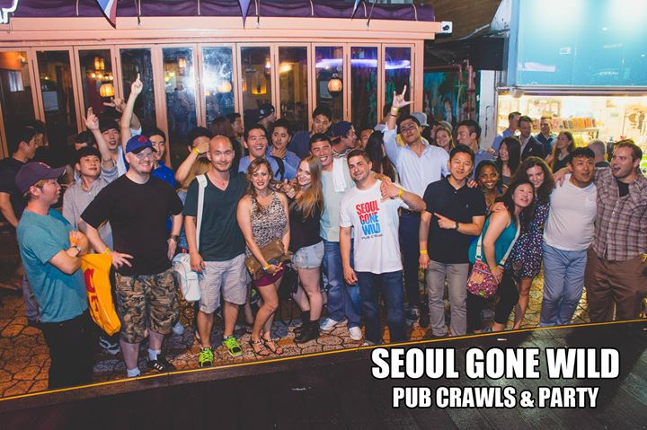 Seoul Pub Crawl in Itaewon!
