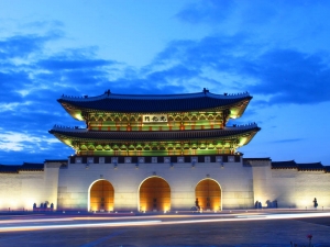 Gwanghwamun Gate, blue light hour