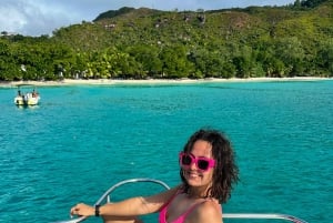 Anse Major : visite privée d'une jounée avec plongée avec tuba, randonnée et barbecue