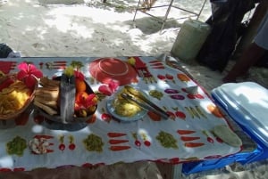 CREOLE BBQ & Snorkeling | Sister, Coco & Félicité Islands