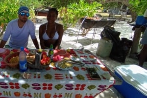 CREOLE BBQ & Snorkeling | Sister, Coco & Félicité Islands
