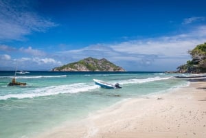 Praslin: crucero de día completo a las islas Sister y Coco y barbacoa criolla