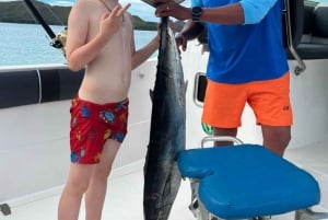 Puolen päivän kalastus, Praslin, Seychellit.