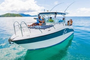 Noleggio barca privata di lusso a Praslin, Seychelles, con barbecue.