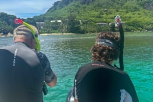 Mahe: Escursione privata in barca di un'intera giornata nel parco marino di St. Anne