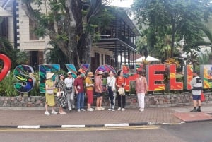 Mahe: Excursión por la ciudad y la naturaleza de Victoria con Jardín Botánico