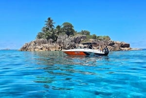 Praslin: escursione di un giorno alle isole Curieuse e St Pierre con barbecue