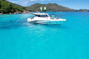 プライベートチャーター：キュリオース島、セントピエール島、シスター島、ココ島、フェリシティ島。