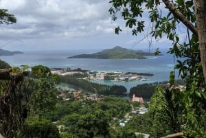 Caminata privada de aventura con hermosas vistas, Seychelles