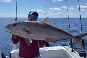 Seychelles: Guided Fishing Trip with Pickup and Equipment