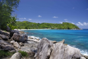 Seychelles: Mahé and Praslin Islands Private Full-Day Tour