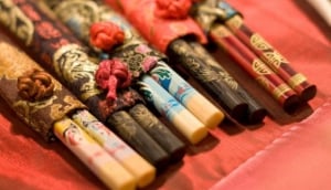 Chopsticks as tableware and artwork