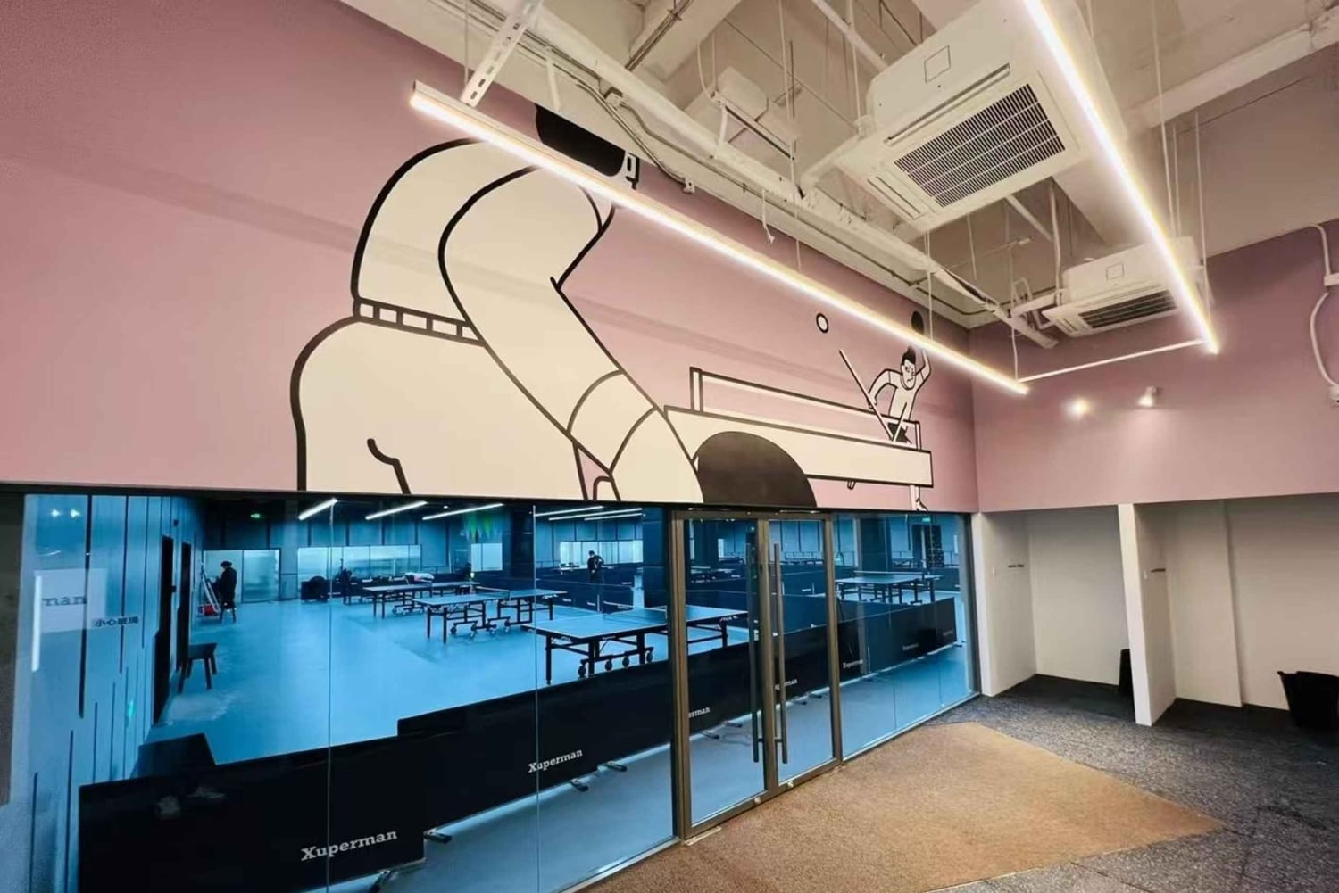 1 dag i Shanghai: Pingpongopplevelse og nattur på Bund