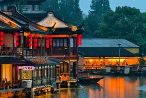 Un tour in barca panoramico e una passeggiata nel giardino classico di Zhujiajiao