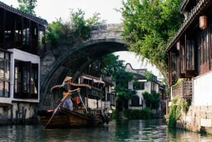 Un tour in barca panoramico e una passeggiata nel giardino classico di Zhujiajiao