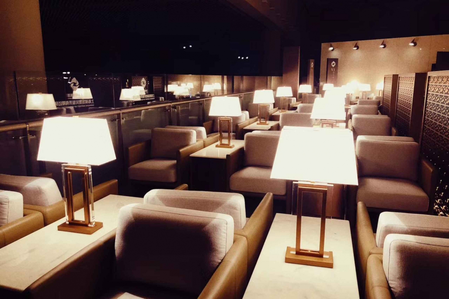 Servicio VIP Chanel Aeropuerto-Vuelo de salida internacional