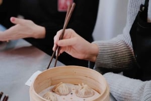 Experiência autêntica em Xangai: kung fu e dumplings artesanais
