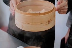 Experiência autêntica em Xangai: kung fu e dumplings artesanais