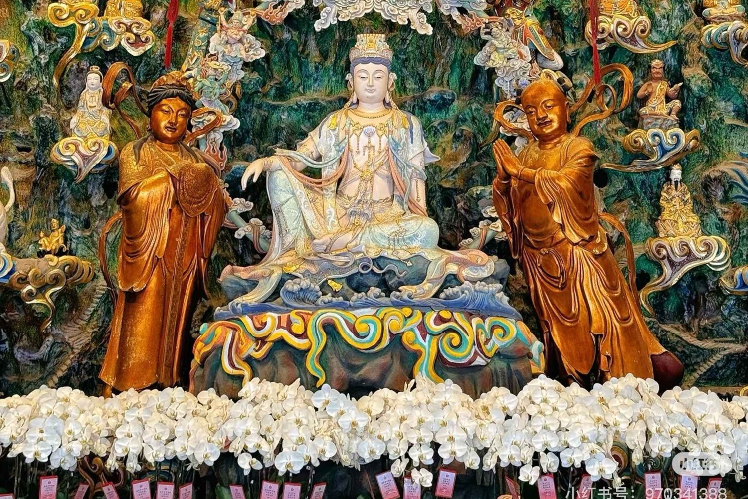 Buddhistische Tour durch den Longhua-Tempel und vegetarische Nudeln probieren