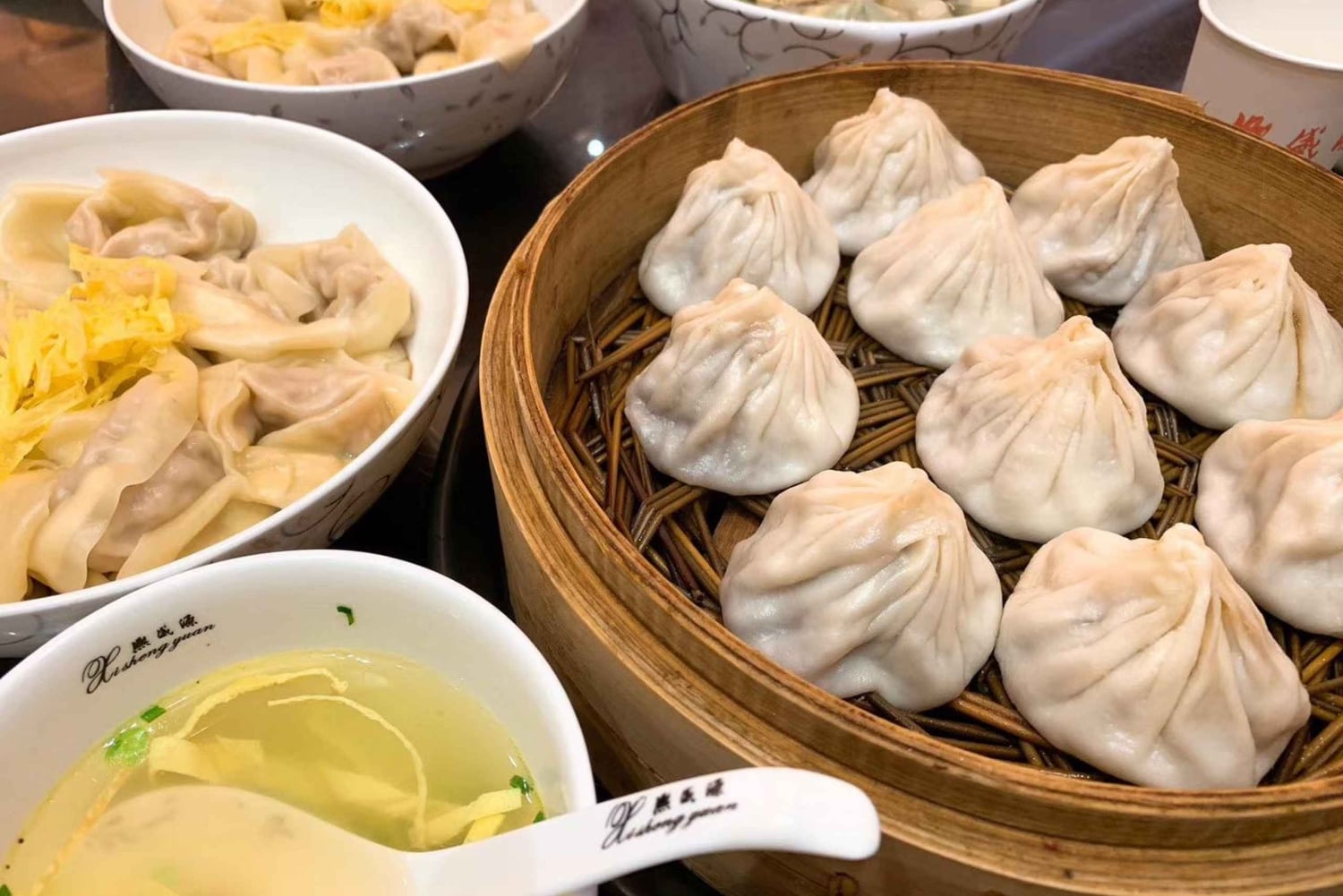Tarde de comida y bebida en la Antigua Concesión Francesa
