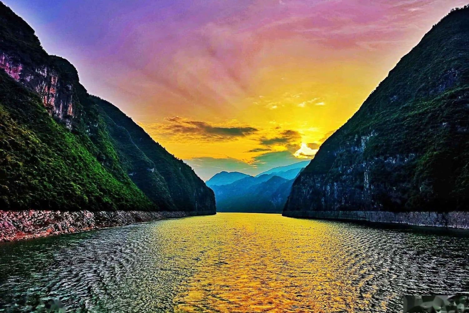 Z Szanghaju: 10-dniowa wycieczka do Chongqing, Zhangjiajie i nie tylko