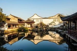 Da Shanghai: tour notturno dell'antica città di Luzhi e di Suzhou