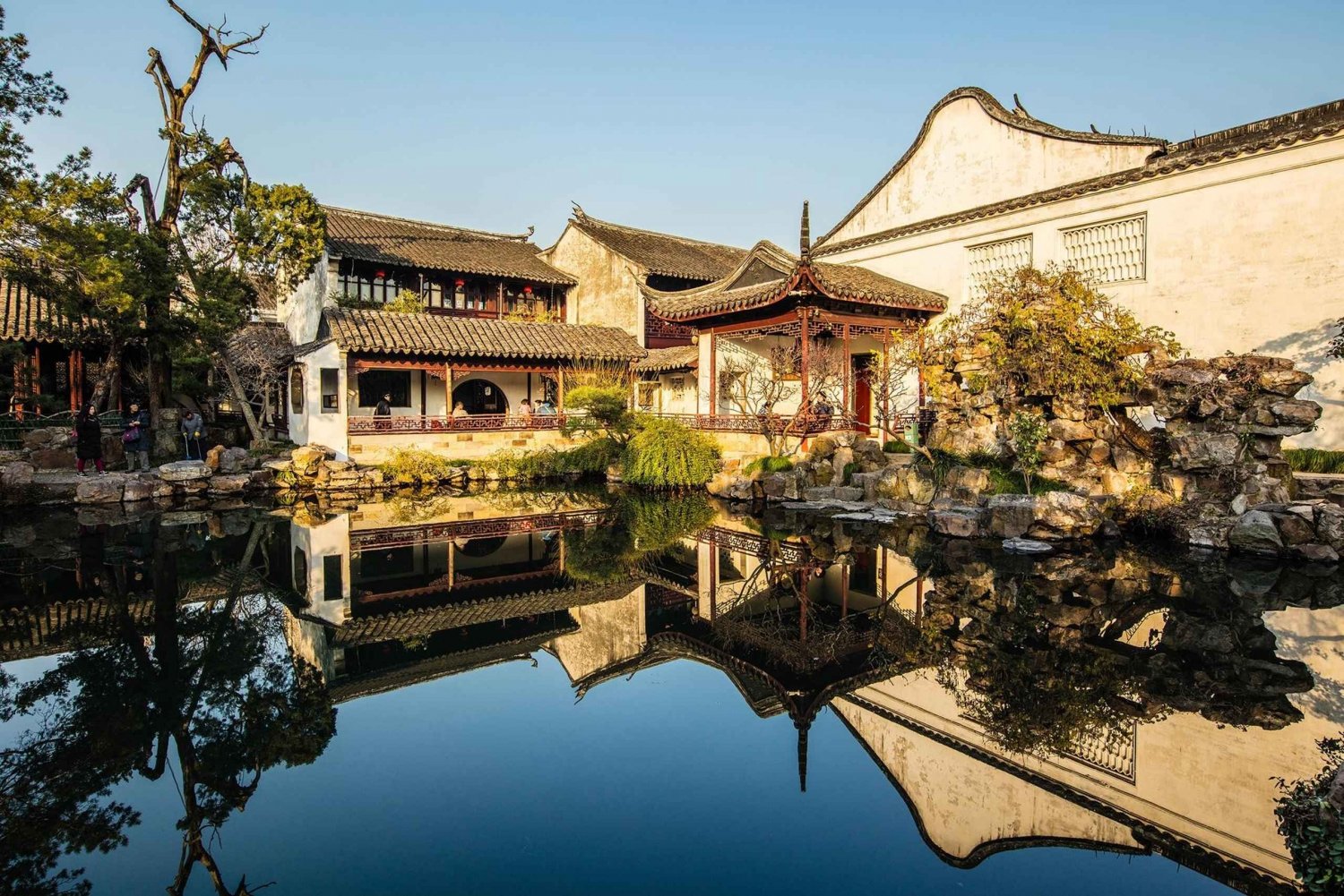 Z Szanghaju: Jednodniowa wycieczka do wioski wodnej Suzhou i ZhouZhuang