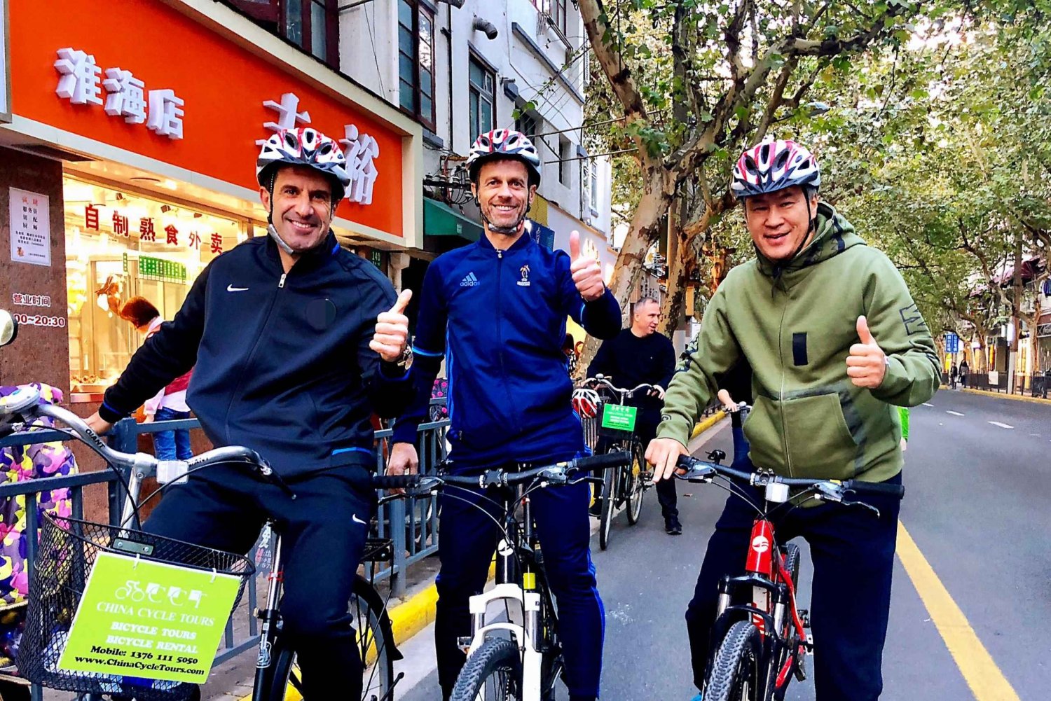 Halvdagsutflykt med cykel i liten grupp i Gamla Shanghai (dag och natt)
