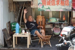 Halvdagsutflykt med cykel i liten grupp i Gamla Shanghai (dag och natt)