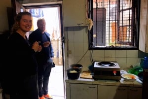 Halvdagsutflykt med cykel i liten grupp i Gamla Shanghai (dag och natt)