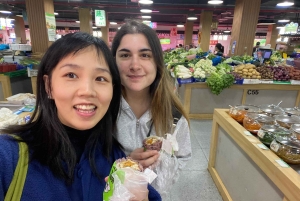 Mystery Menus Shanghai: 3-Hour Breakfast and Market Tour