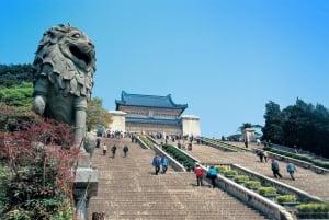 Nanjing: Private Customized City Highlights Tour with Lunch