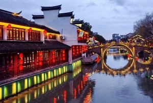 Yksityinen puolipäiväretki Qibaon muinaiseen vesikaupunkiin (Qibao Ancient Water Town)
