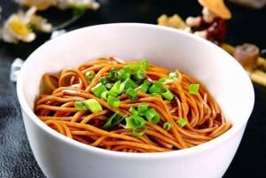 Yksityinen Shanghain katuruokien maistelu ja kävely vanhassa kaupungissa