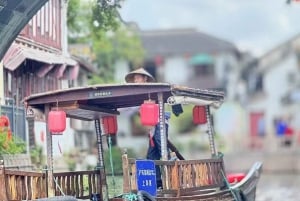 Privat tur: Zhujiajiao vattenstad med tysktalande guide