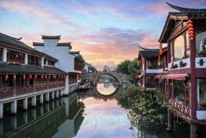 Shanghai: Hongqiao SHA Airport to Downtown Private Transfer