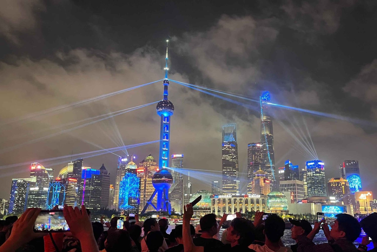 Shanghai: 4-Hour Private Customizable Highlights Tour
