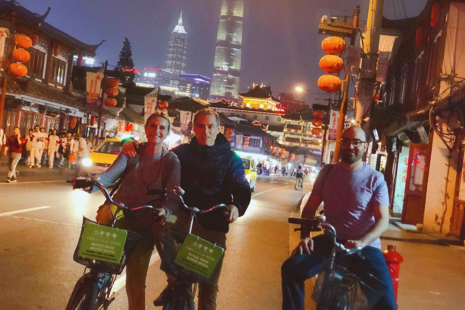 Shanghai Charming Night Small Group Bike Tour