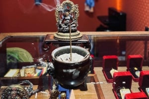 Shanghai: dag van het boeddhisme, gebed en creativiteit