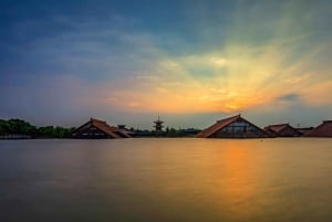 Однодневная экскурсия по Шанхаю: Гуанфулин и Чжуцзяцзяо