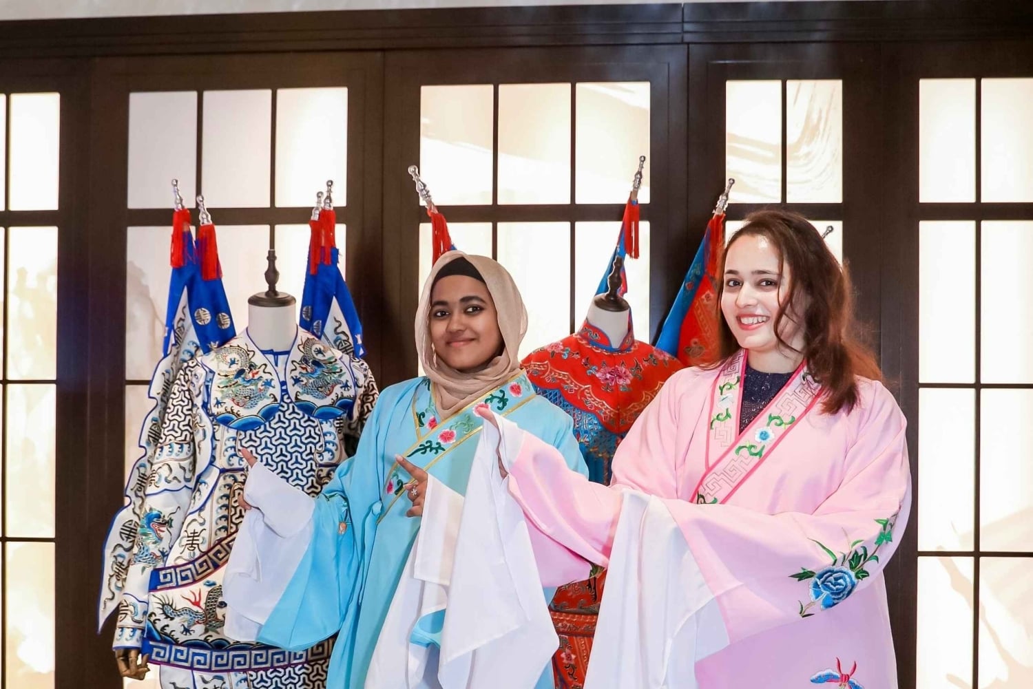 Shanghai Drama Experience: Discover Art of Chinese Theater